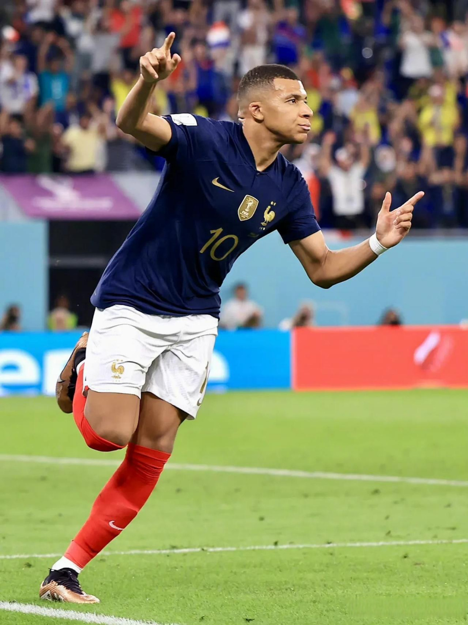 德国队力克丹麦队，辛杜关键制胜