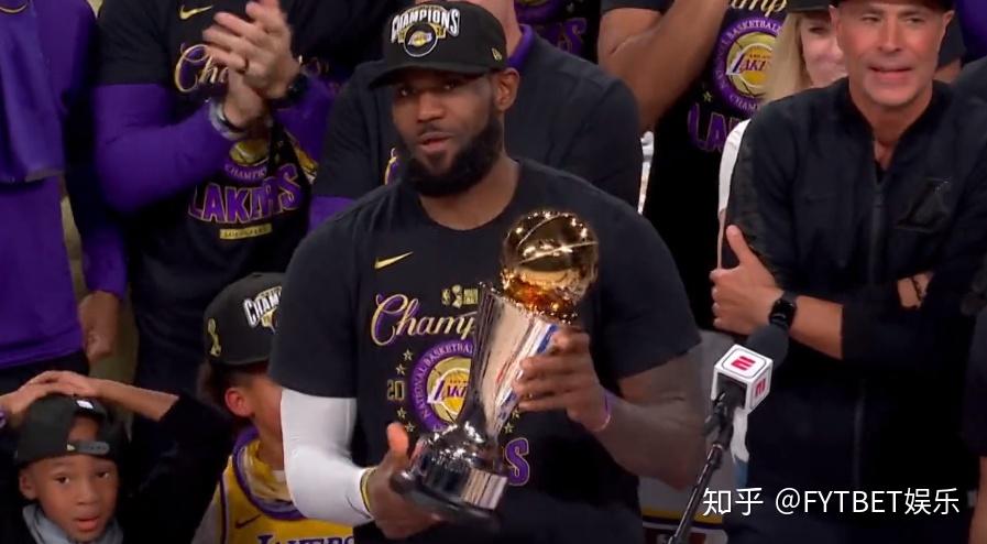 天津队轻取四川队，詹姆斯高光表现