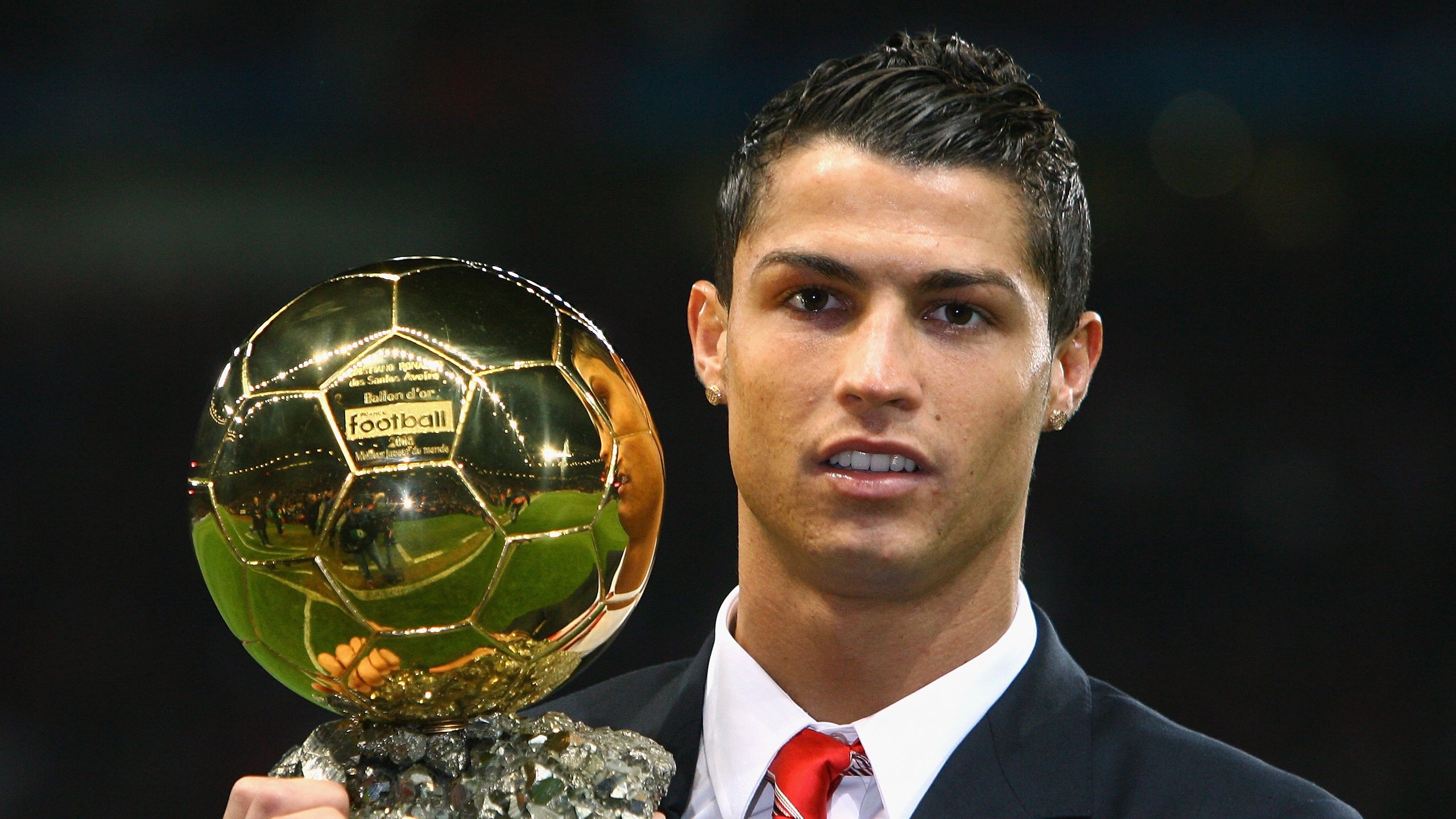 德甲争冠夜，卡马文加如何以一己之力主宰比赛走向